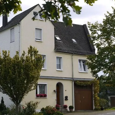 Haus-stumm * Starkenburg