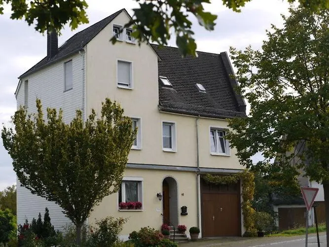 Haus-stumm * Starkenburg